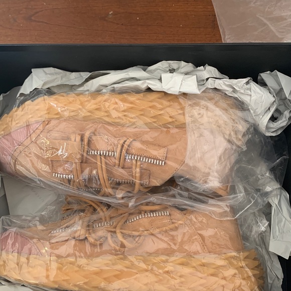 Giuseppe Zanotti brown men’s sneakers - Picture 3 of 8